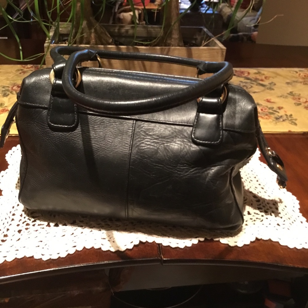 Leather handbag black